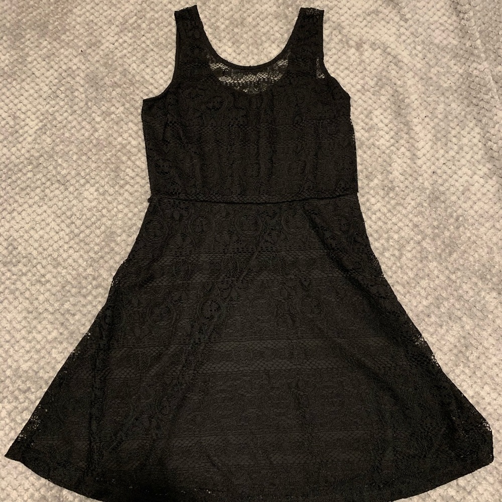 Black lacy dress